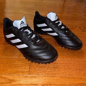 Adidas Goletto VIII soccer cleats, youth size 1.5Y